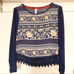 Xhilaration long sleeve blouse